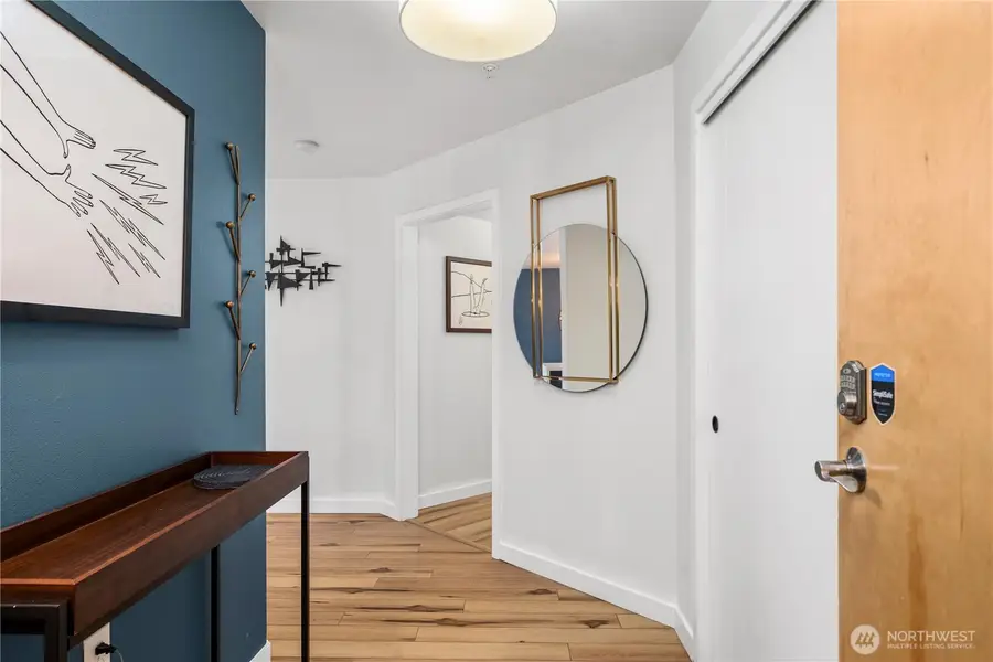 827 Hiawatha Place S #204, Seattle, WA 98144 - Image #3