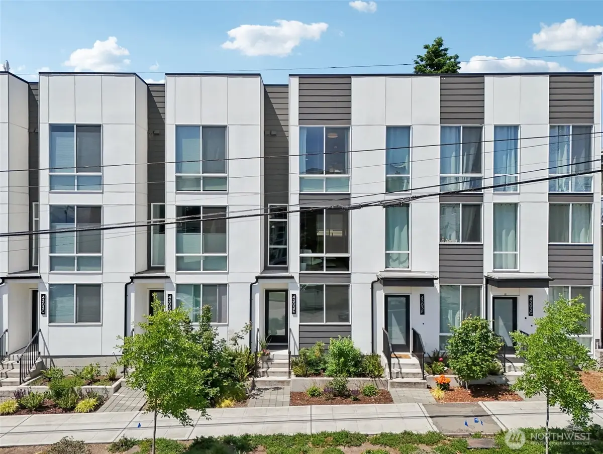 4303 Dayton Avenue N #E, Seattle, WA 98103 - Image #1