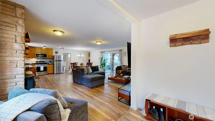 17268 SE Petrovitsky Road, Renton, WA 98058 - Image #3