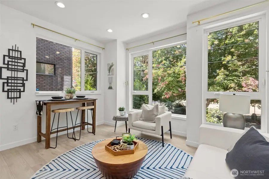 716 11th Avenue E #A, Seattle, WA 98102 - Image #2