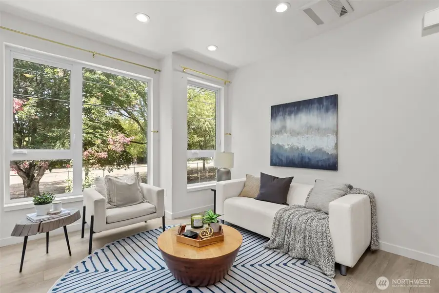 716 11th Avenue E #A, Seattle, WA 98102 - Image #3