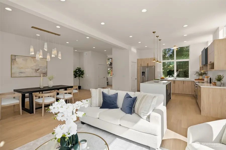 7335 21st Avenue Ne, Seattle, WA 98115 - Image #3