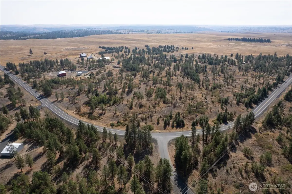 35000 Miles Creston Road N, Creston, WA 99117 - Image #1