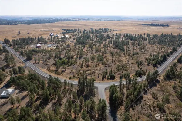 35000 Miles Creston Road N, Creston, WA 99117