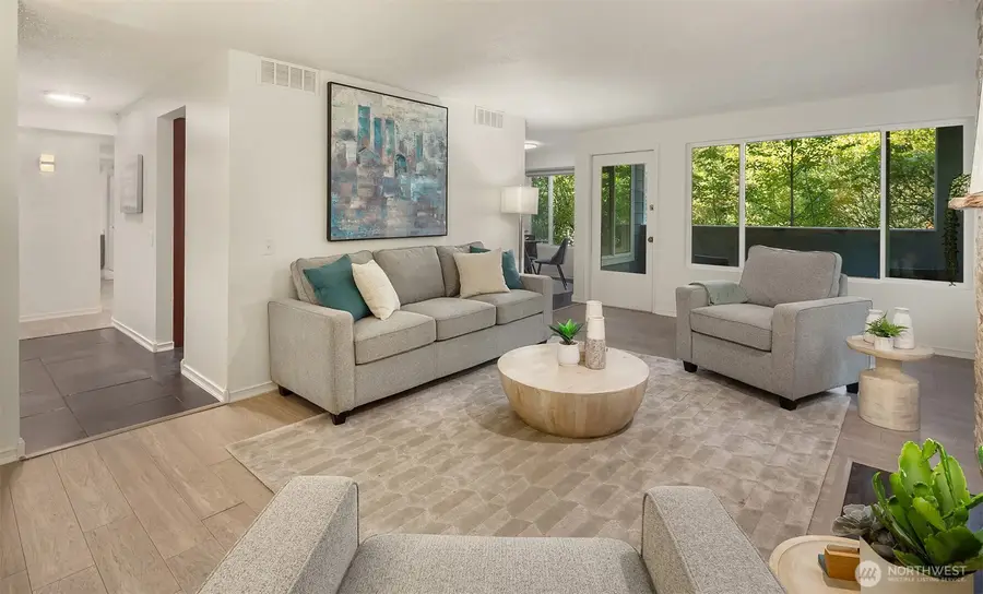 17417 Ashworth Avenue N #203, Shoreline, WA 98133 - Image #2