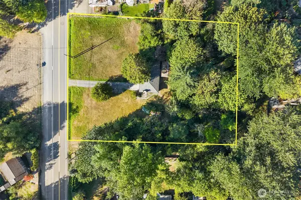 19044 35th Avenue Ne, Lake Forest Park, WA 98155