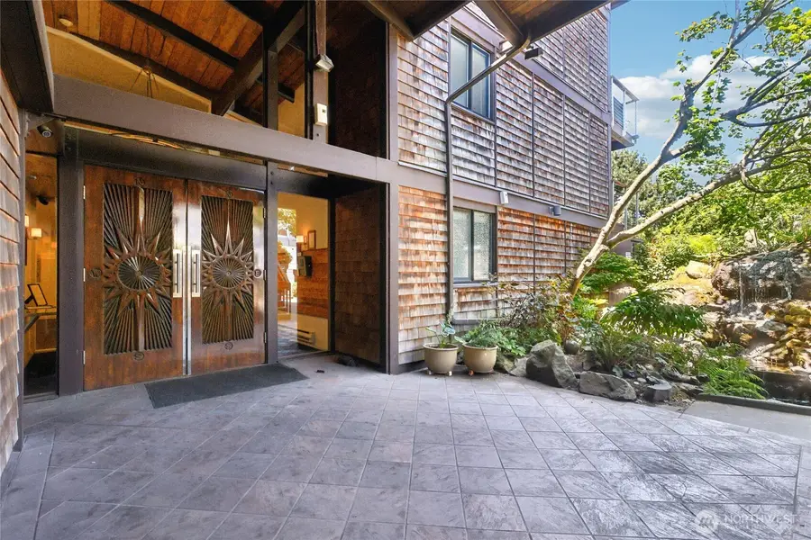 3717 Beach Drive Sw #316, Seattle, WA 98106 - #2