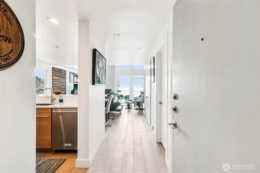 3717 Beach Drive Sw #316, Seattle, WA 98106 - #3