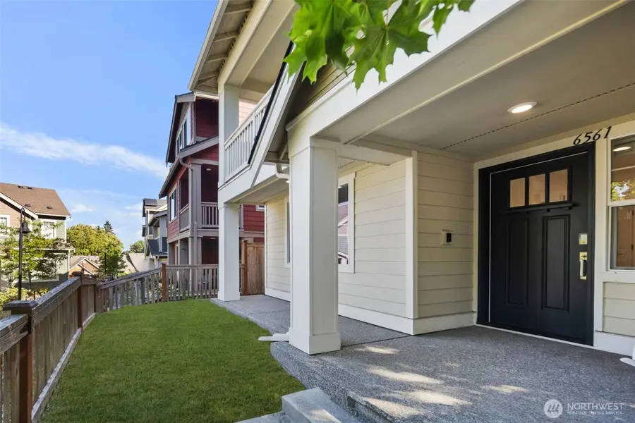 6561 30th Place Sw, Seattle, WA 98126 - Image #3