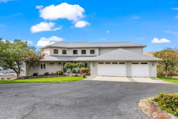 100 Siegmund Place, Yakima, WA 98942