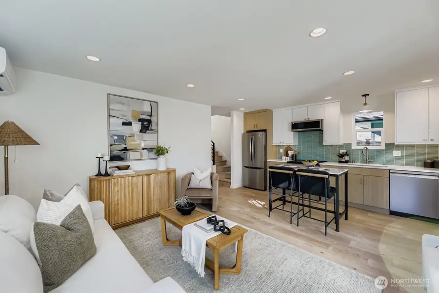 5715 35th Avenue Ne, Seattle, WA 98105 - Image #3