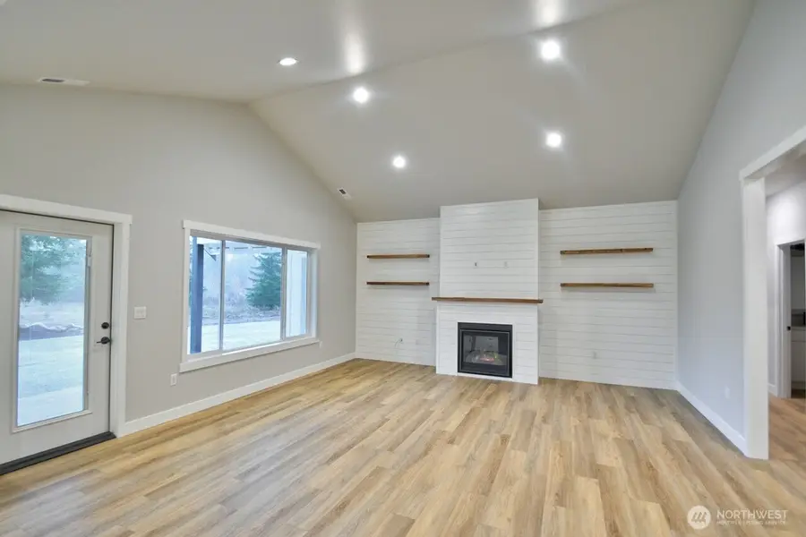 1000 Barbara Lane, Centralia, WA 98531 - Image #3