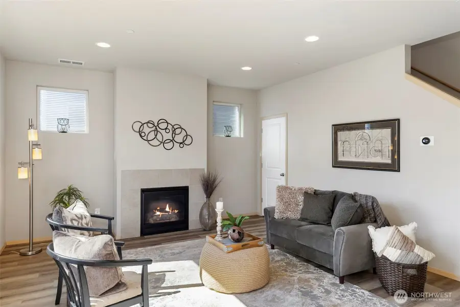 1060 Banyan Street, Bremerton, WA 98310 - Image #2