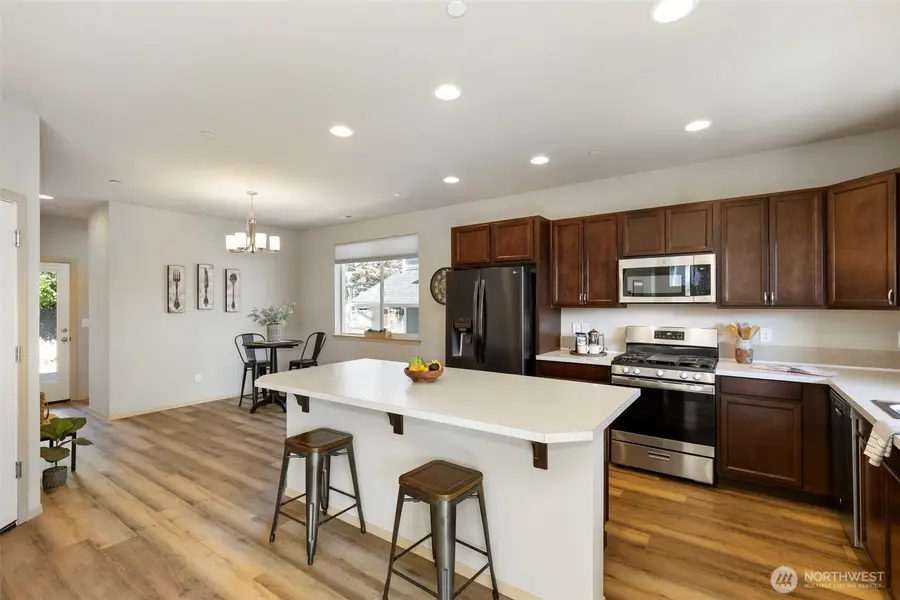 1060 Banyan Street, Bremerton, WA 98310 - Image #3