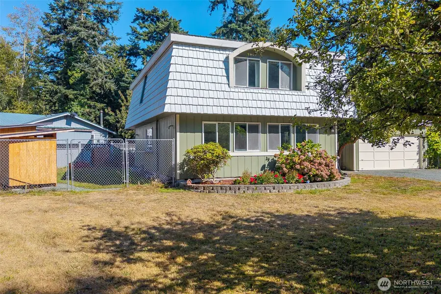 1930 Fir Woods Place, Oak Harbor, WA 98277 - Image #2