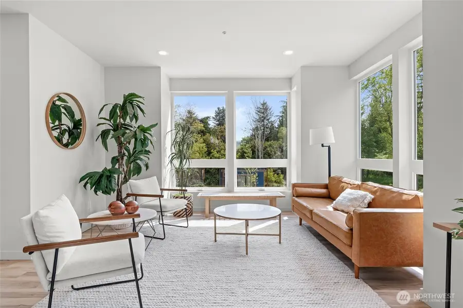 12225 Roseberg Avenue S #4, Seattle, WA 98168 - Image #2