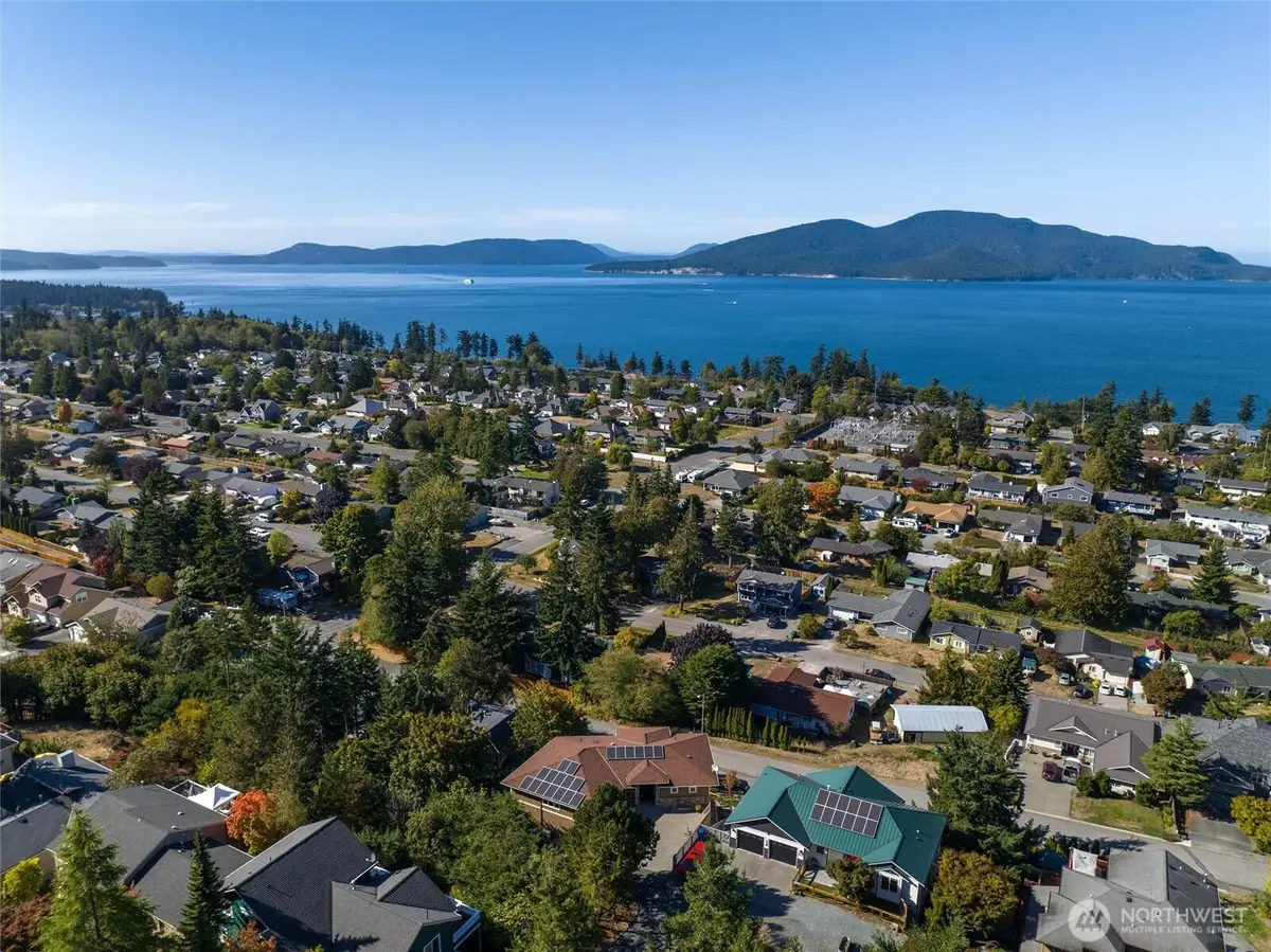 3420 W 8th Place, Anacortes, WA 98221 - Image #1
