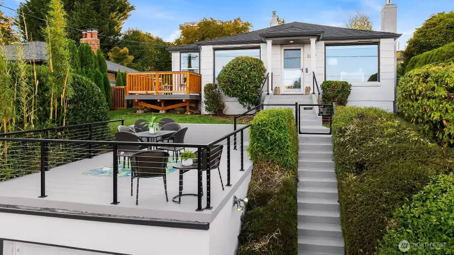 3257 37th Avenue Sw, Seattle, WA 98126 - Image #2