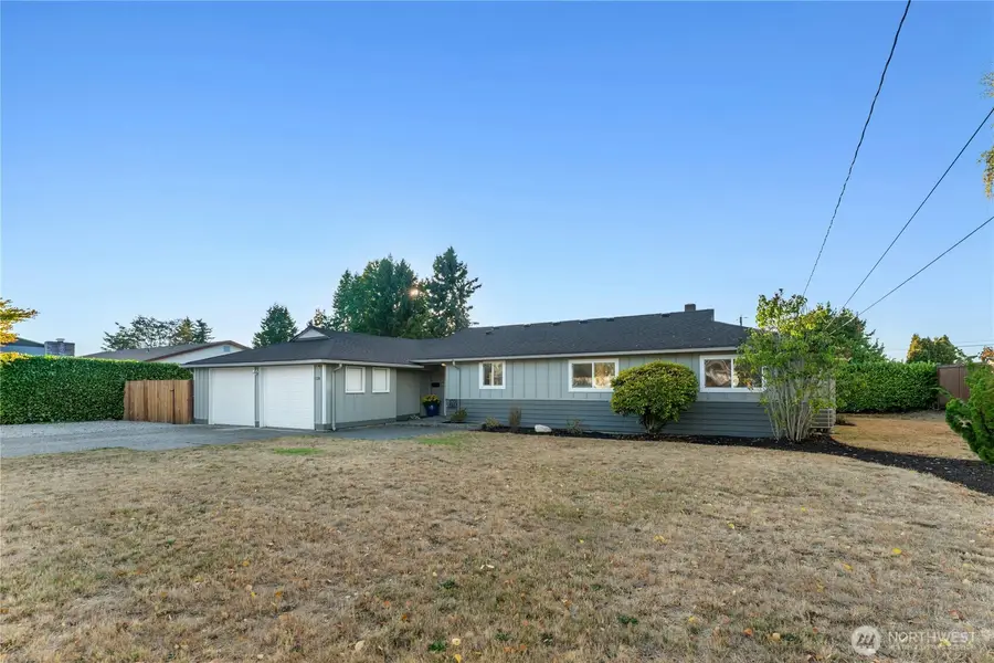 1142 N Skyline Drive, Tacoma, WA 98406 - Image #2