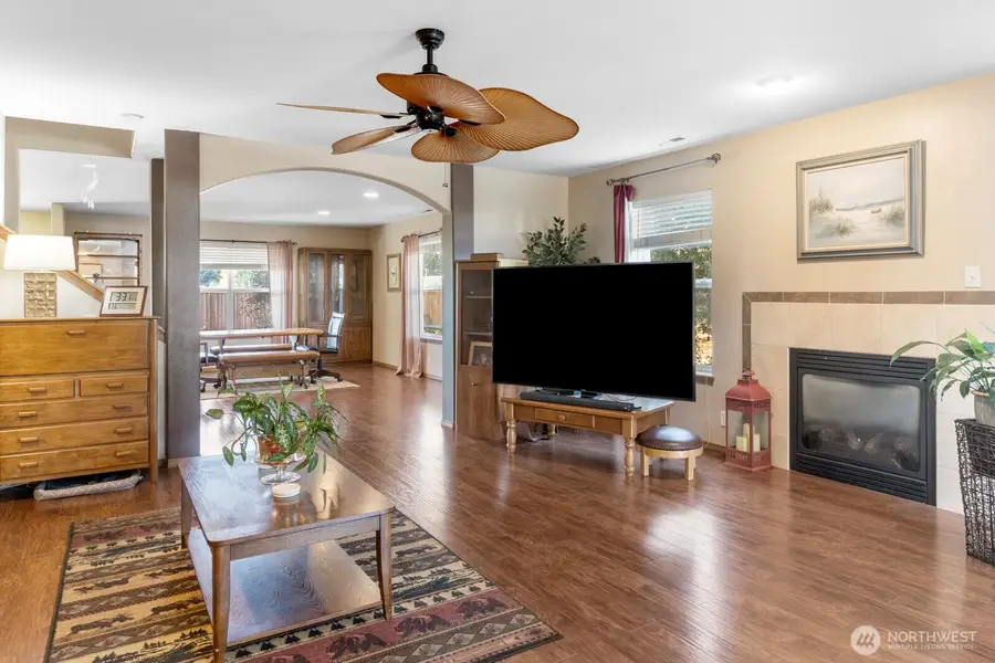 308 Easy Street Se, Rainier, WA 98576 - Image #2