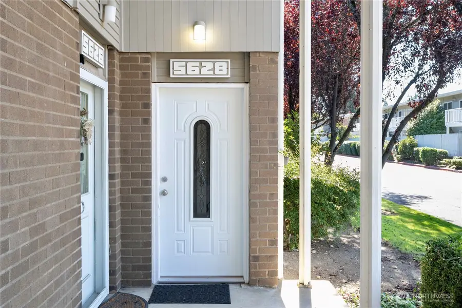 5628 SE 123rd Avenue, Bellevue, WA 98006 - Image #2