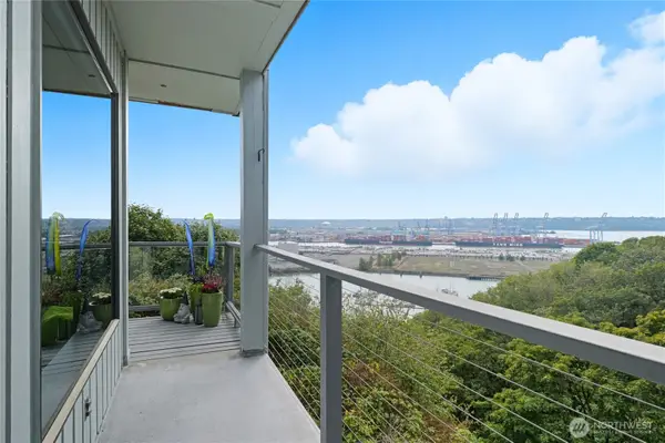 1140 Browns Point Boulevard #6, Tacoma, WA 98422