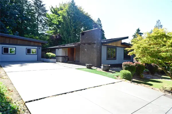 11809 NE 74th Street #1-3, Kirkland, WA 98033