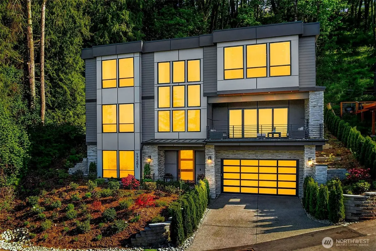 17281 SE 43rd Street, Bellevue, WA 98006 - Image #1