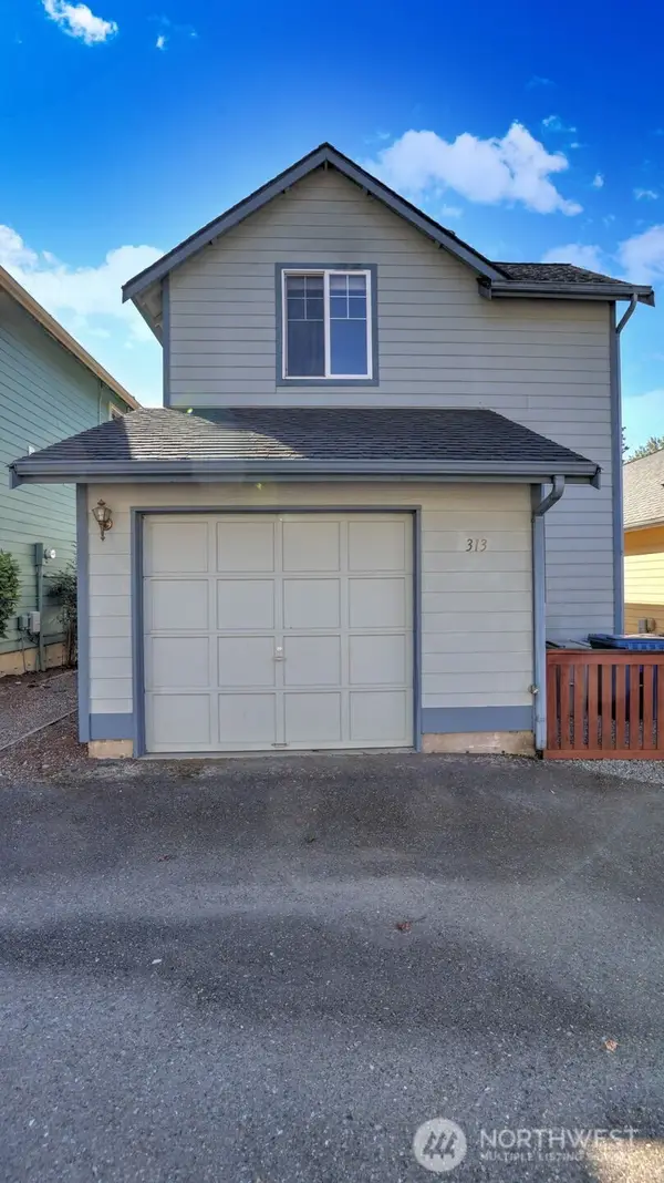 25123 Roberts Drive #313, Black Diamond, WA 98010