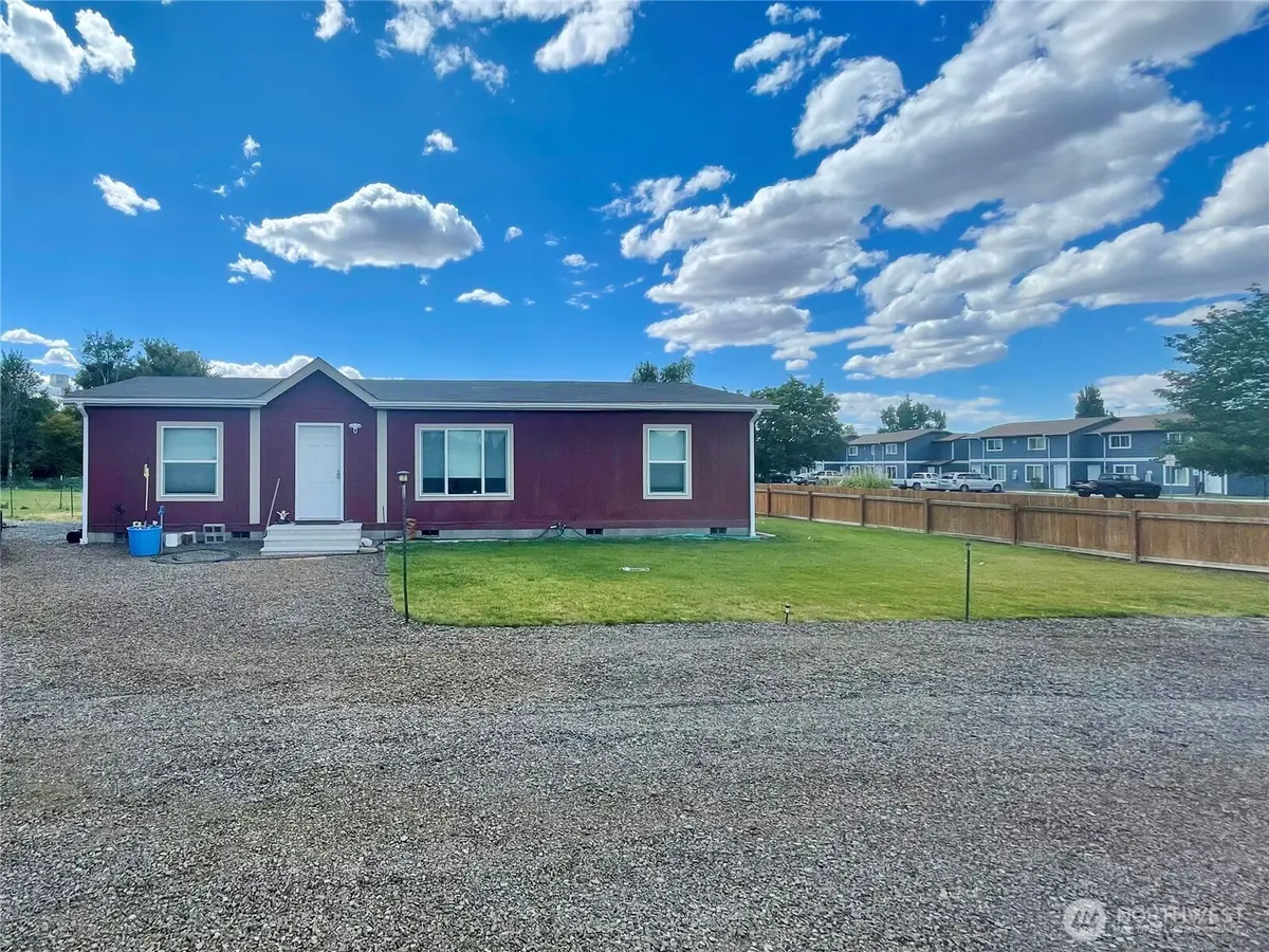 405 E Chelan Street, Coulee City, WA 99115 - Image #1