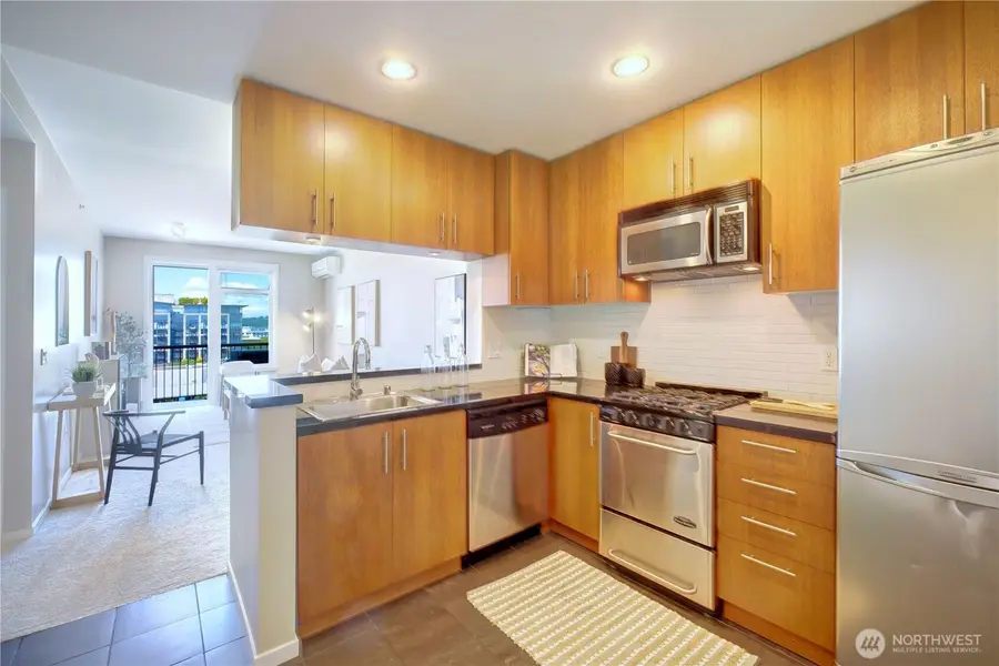 2721 1st Avenue #PH06, Seattle, WA 98121 - Image #3