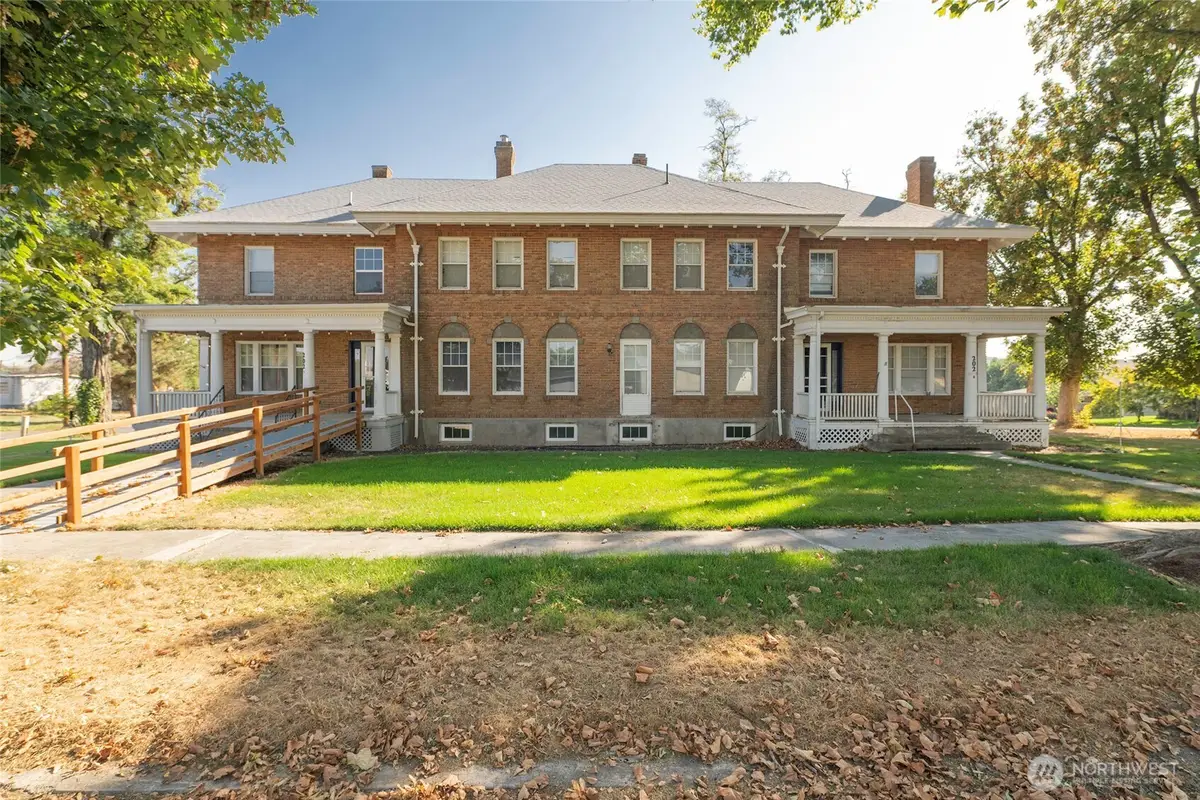 202 W 1st Street, Prescott, WA 99348 - Image #1