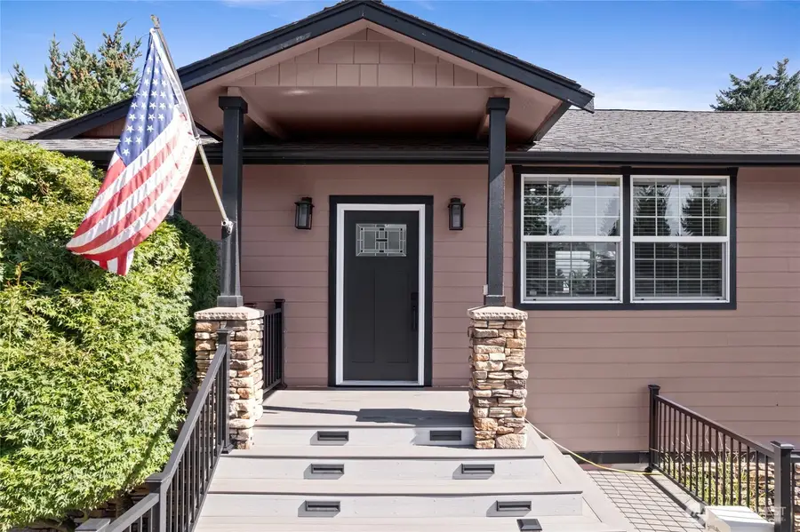 25329 103rd Avenue E, Graham, WA 98338 - Image #2