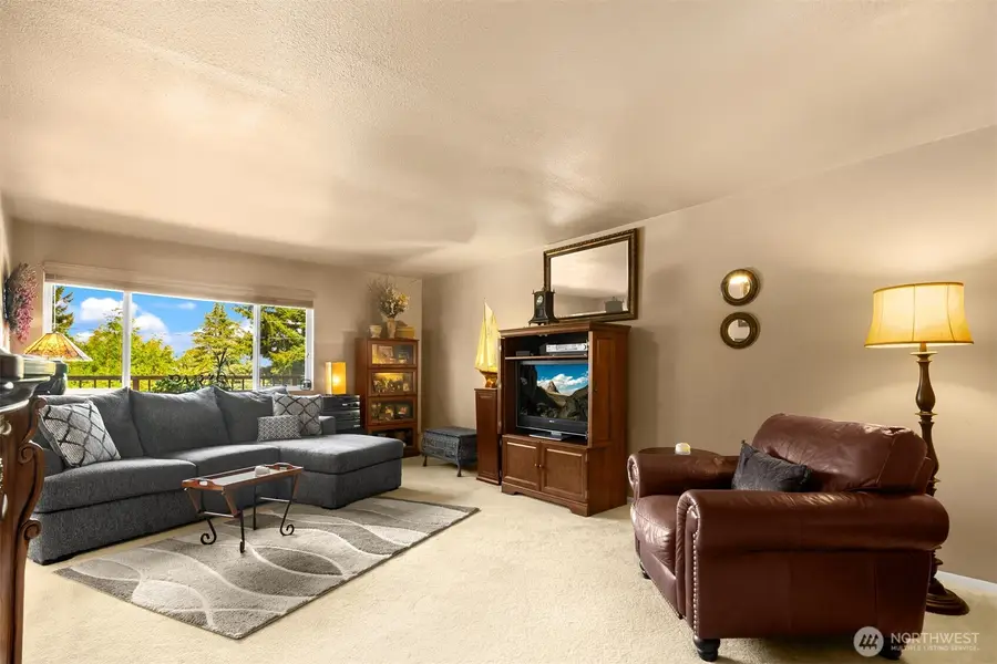 330 Elm Street #305, Everett, WA 98203 - Image #2