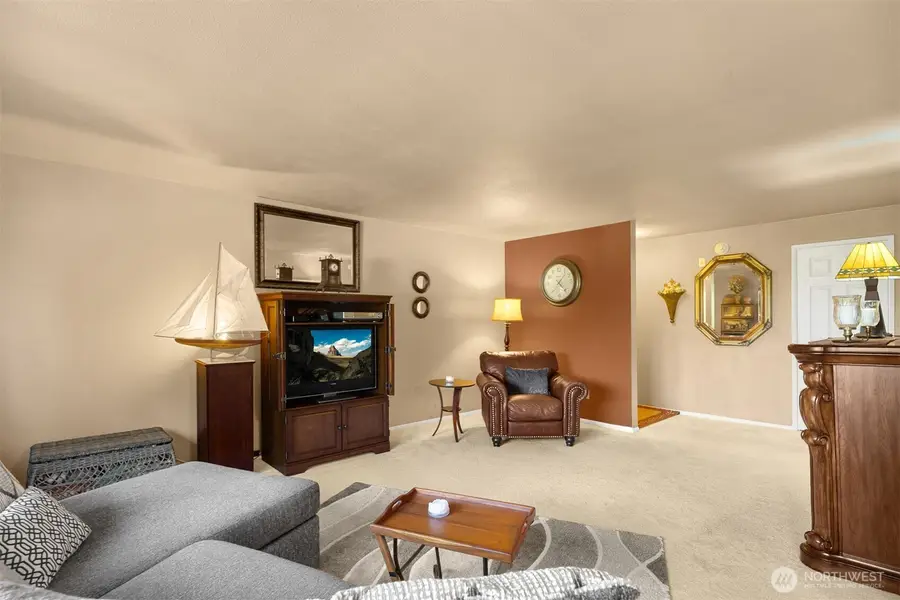 330 Elm Street #305, Everett, WA 98203 - Image #3