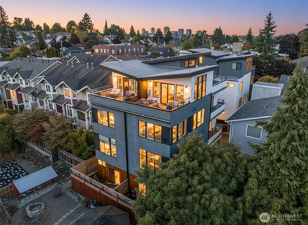 3625 Wallingford Avenue N #B, Seattle, WA 98103 - Image #1