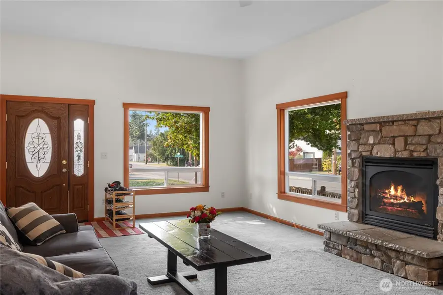 201 S Kentucky Avenue, Granite Falls, WA 98252 - Image #2