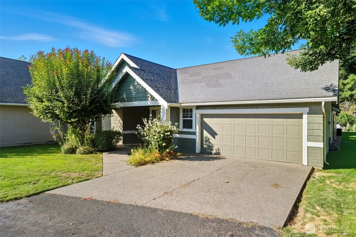 702 SE Creekside Drive, College Place, WA 99324 - Image #1
