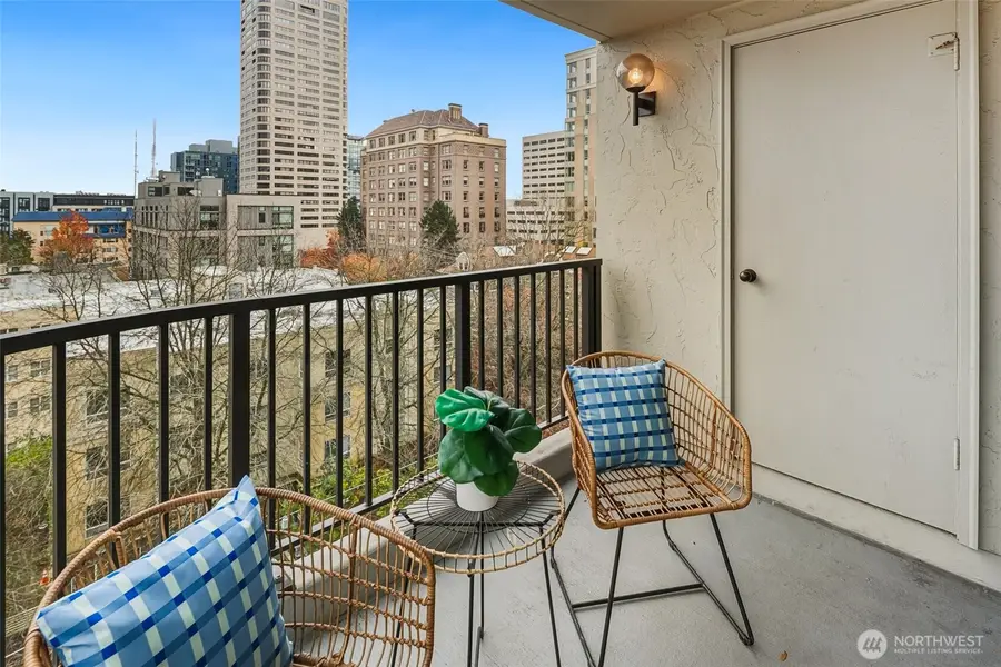 1120 Spring Street #802, Seattle, WA 98104 - Image #3