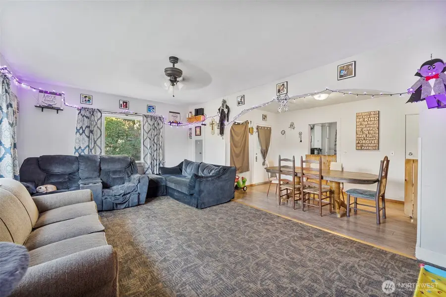 115 W 2nd Street, Waitsburg, WA 99361 - Image #2