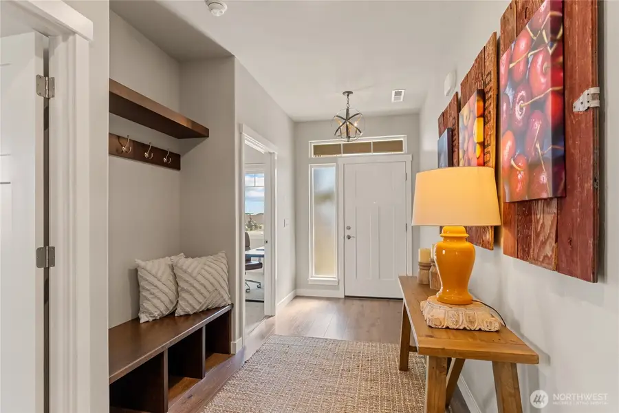 905 N M Loop Drive Sw, Quincy, WA 98848 - Image #3