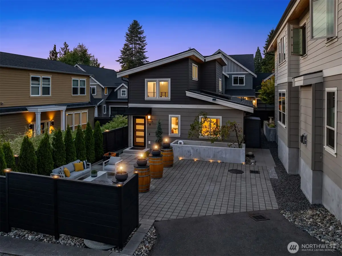 12013 9th Avenue Nw #B, Seattle, WA 98177 - Image #1