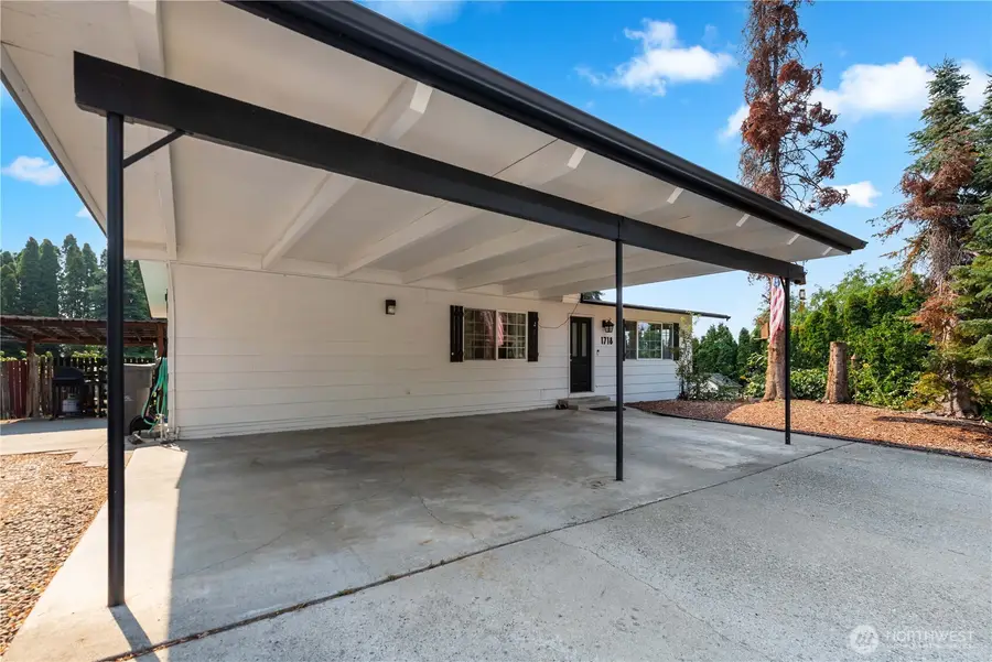 1718 8th St Ne, East Wenatchee, WA 98802 - Image #2