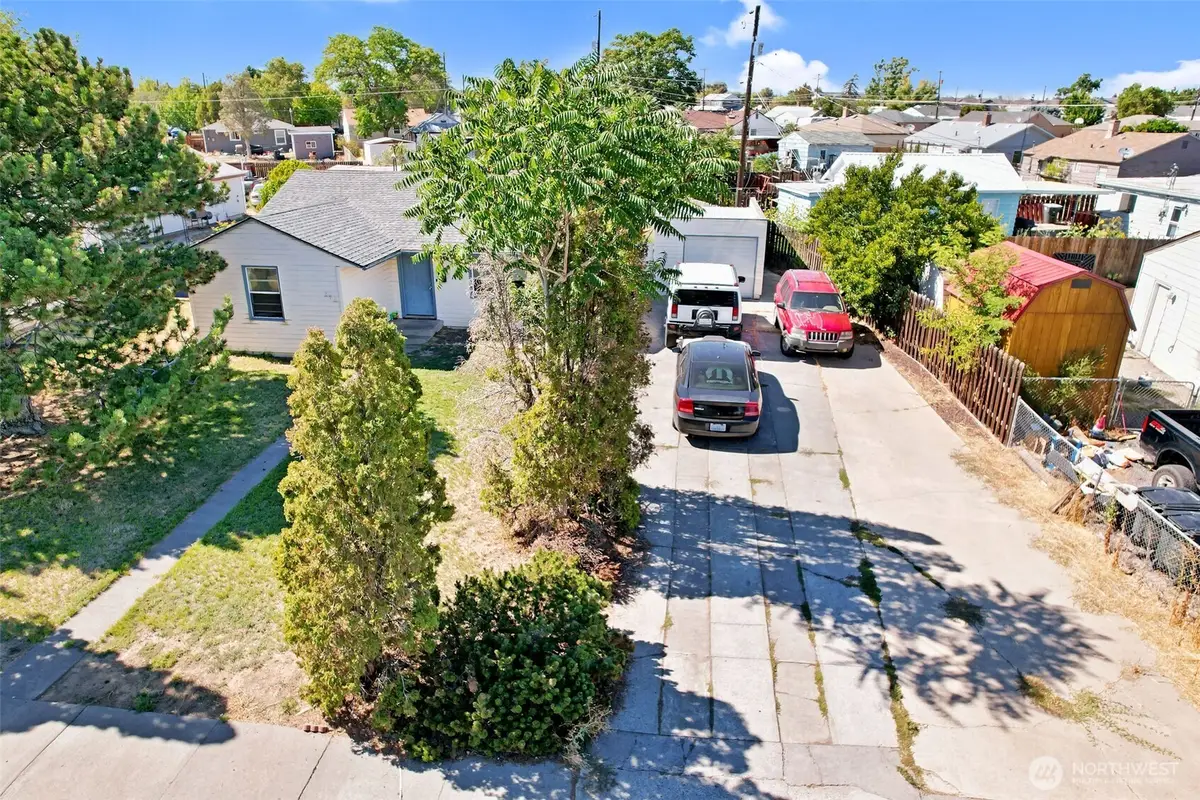 214 W Knolls Vista Drive, Moses Lake, WA 98837 - Image #1