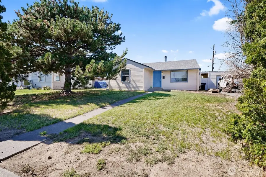 214 W Knolls Vista Drive, Moses Lake, WA 98837 - Image #3
