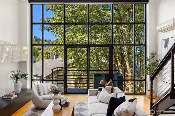 2914 E Madison Street #302, Seattle, WA 98112