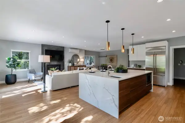 2561 NE 85th Street, Seattle, WA 98115