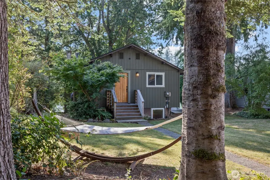 137 Lake Rd, Silver Creek, WA 98585 - Image #2