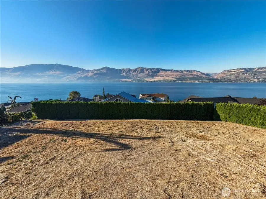109 Apple Avenue, Chelan, WA 98816 - Image #2