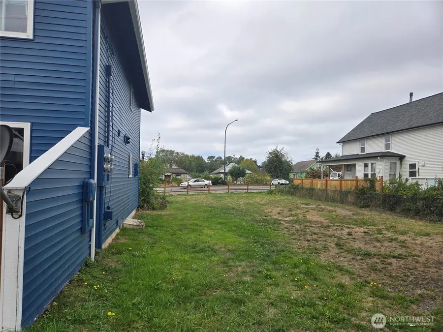 1409 E Marine View Drive #15, Everett, WA 98201 - Image #2